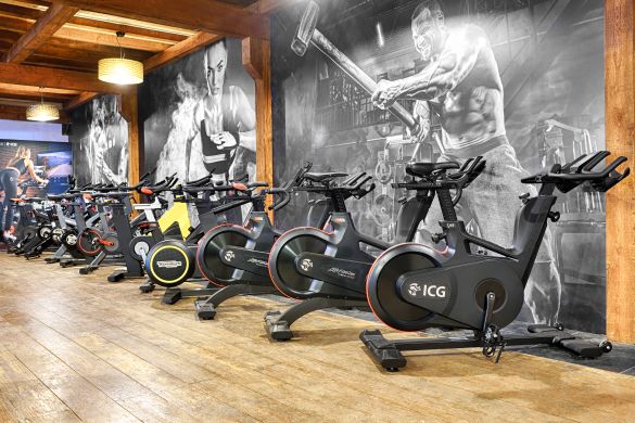 fitness24-showroom-winkel-volkel-spinningfietsen-rechts.jpg