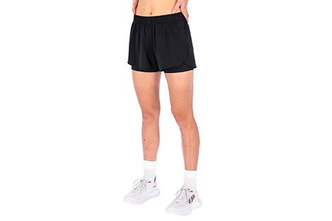 man-in-korte-2-in-1-hardloopbroek.jpg