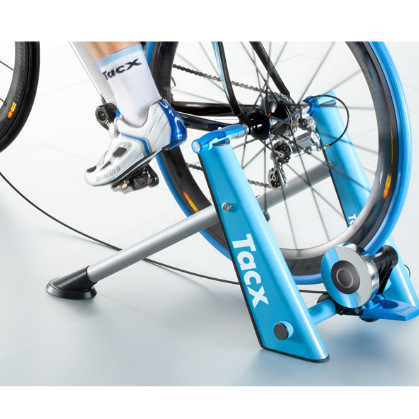 Mm restjes wildernis De Tacx Blue Motion Fietstrainer T2600 is de meest krachtige trainer van de Blue-serie, met een maximale weerstand van 950 Watt. - triathlon24.be Mm restjes wildernis De Tacx Blue Motion Fietstrainer T2600 is de meest krachtige trainer van de Blue-serie, met een maximale weerstand van 950 Watt. - triathlon24.be