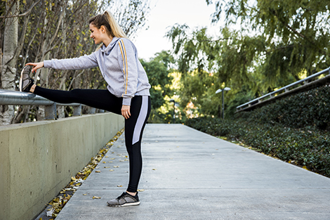 vrouw-benen-stekken-voor-hardlopen.jpg